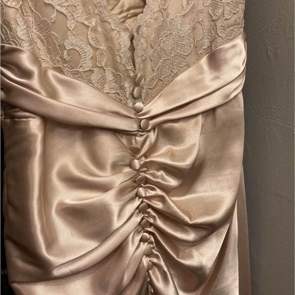 Champagne color gown - Picture 4 of 10